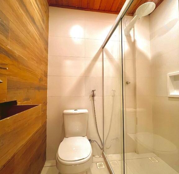 带阳台套房, Gadhega S