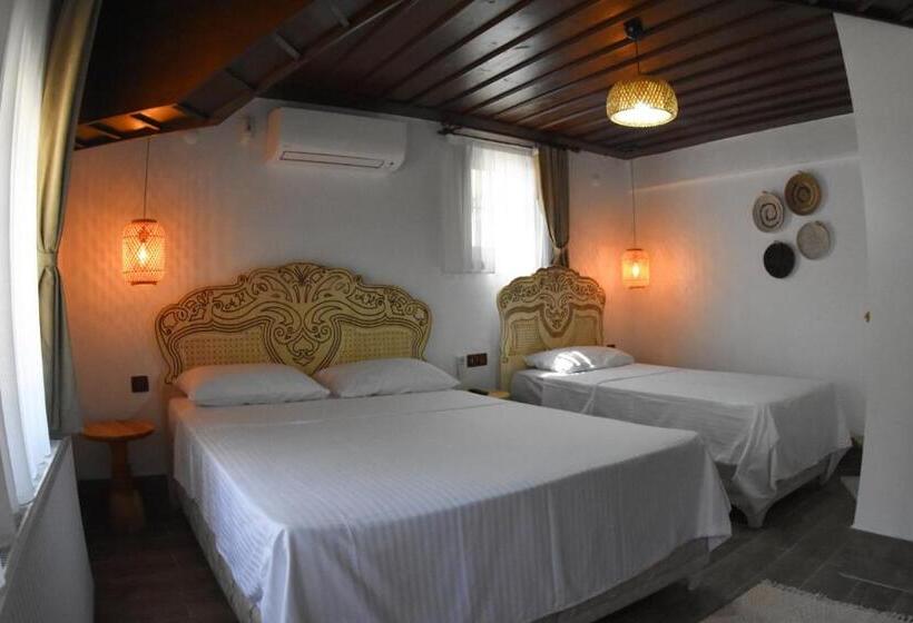 مجموعه ویستا شهر, Albayrak Konağı Otel