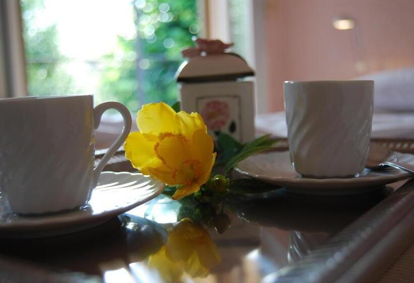 غرفة قياسية ثلاثية, Le Querce