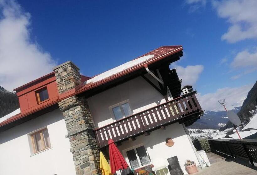 اتاق استاندارد سه تخته با سرویس بهداشتی مشترک, Sonnberg