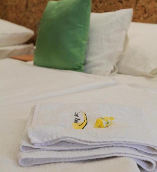 اتاق استاندارد سه نفره, Zenit Panzió