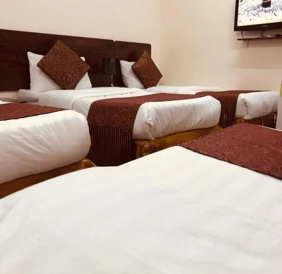 Standard Neljän Hengen Huone, Guest House Hotel Apartments Makkah