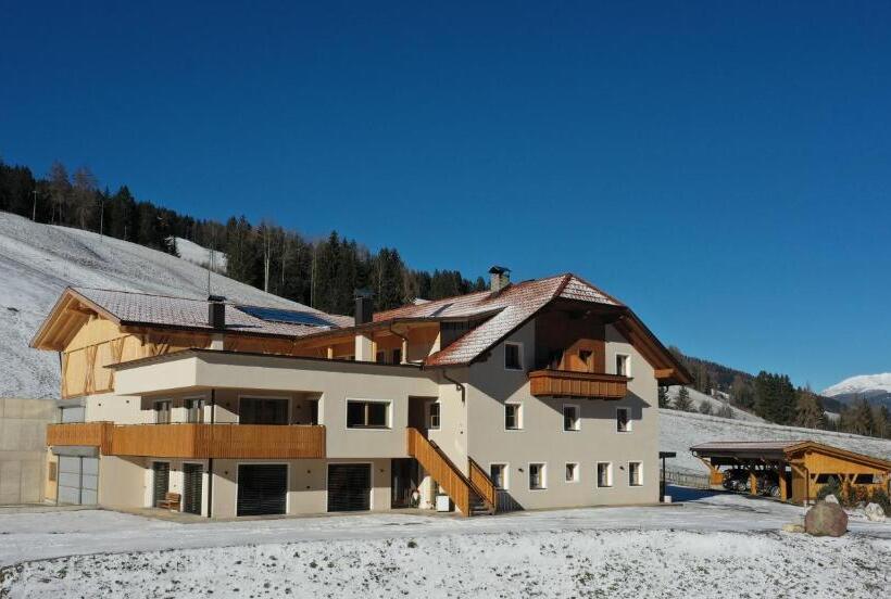 带1个卧室的公寓, Almresidenz Unterrain Zum Hartl  1 Km By Car Distance Ski Slopes Kronplatz
