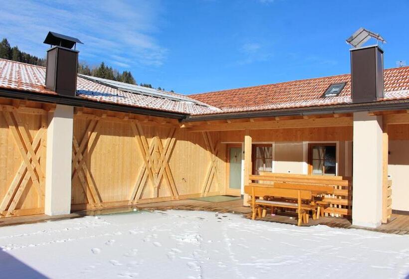 带2个卧室的公寓, Almresidenz Unterrain Zum Hartl  1 Km By Car Distance Ski Slopes Kronplatz