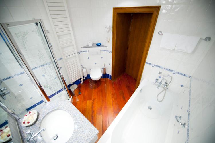 스탠다드 트리플 룸 가든 전망, Chateau De Strainchamps