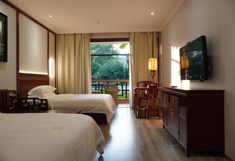带阳台的豪华间, Guilin Yi Characteristic Hotel Coltd