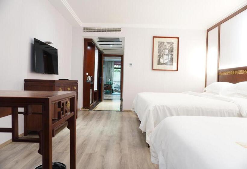 家庭套房, Guilin Yi Characteristic Hotel Coltd