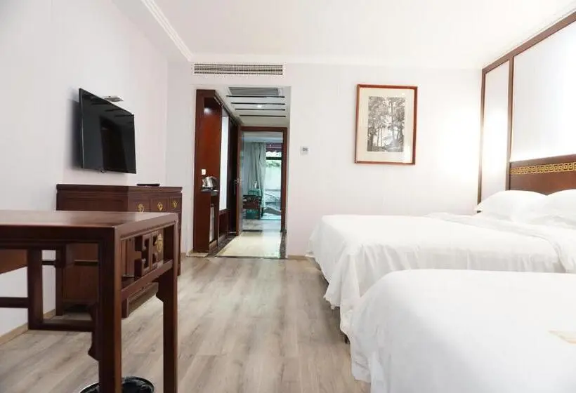 Perhesviitti, Guilin Yi Characteristic Hotel Coltd