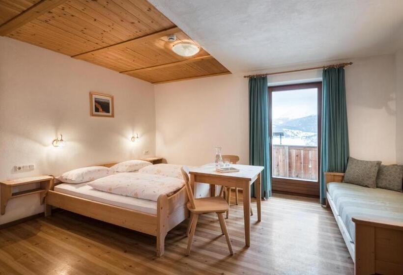 标准间带阳台, Ciurnadú