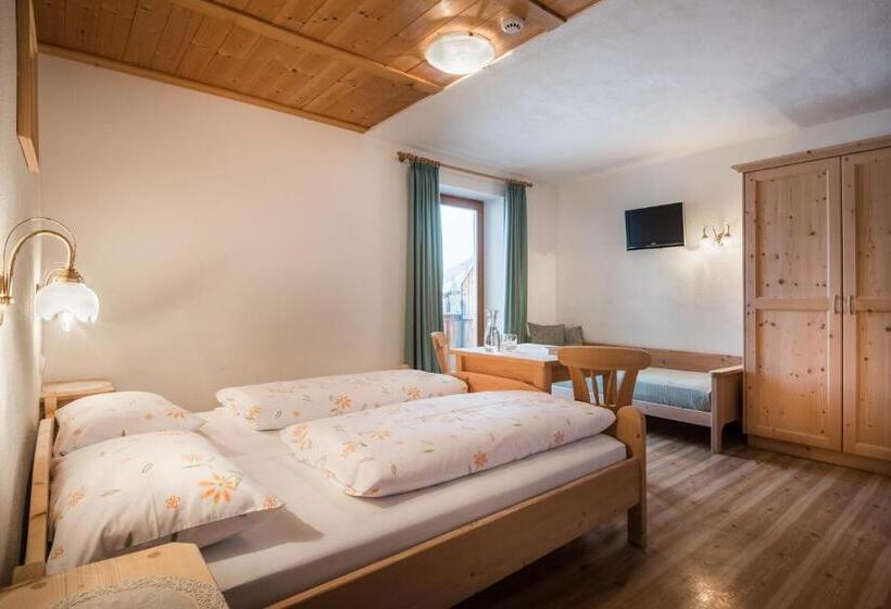 标准间带阳台, Ciurnadú