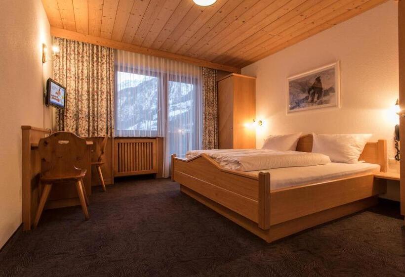 バルコニー付きスタンダードルーム, Hafele