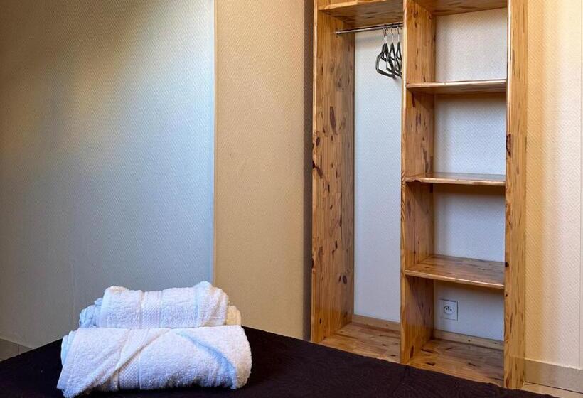 Номер Стандарт, Hôtel Victor Hugo