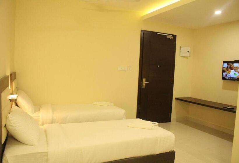 이코노미 싱글 룸, Samy