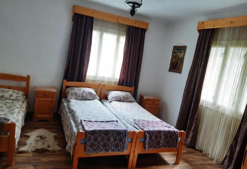 标准三人间, Casa De Vacanta Joldes