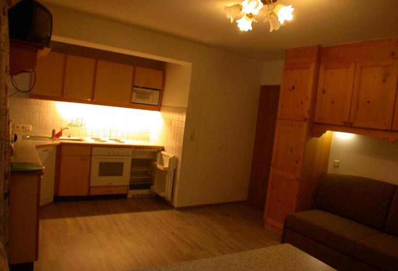 דירת שלושה חדרים, Gästehaus Glücksgrat