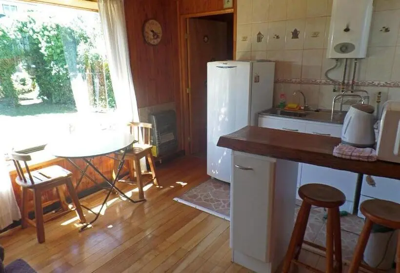 کابین, Hostal Y Cabañas Villa Germana