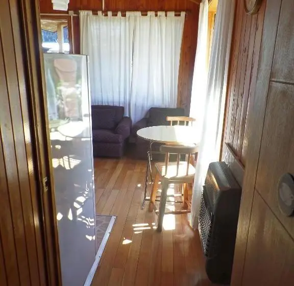 کابین, Hostal Y Cabañas Villa Germana