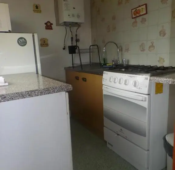 بانگلوی استاندارد, Hostal Y Cabañas Villa Germana