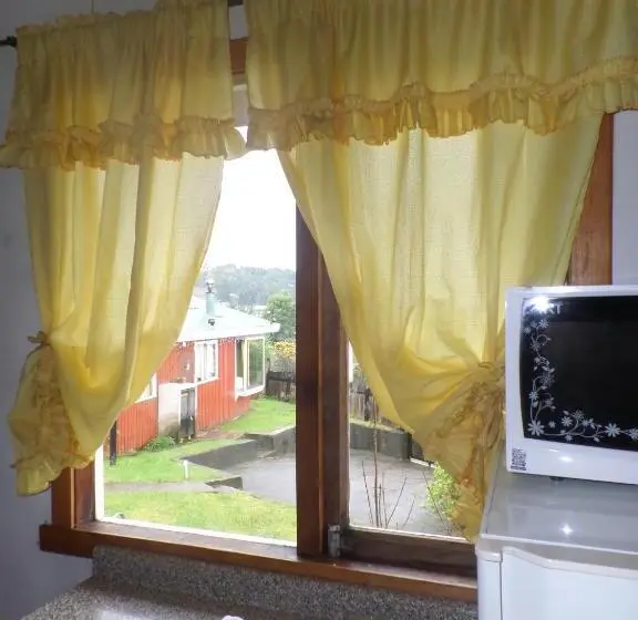 بانگلوی استاندارد, Hostal Y Cabañas Villa Germana