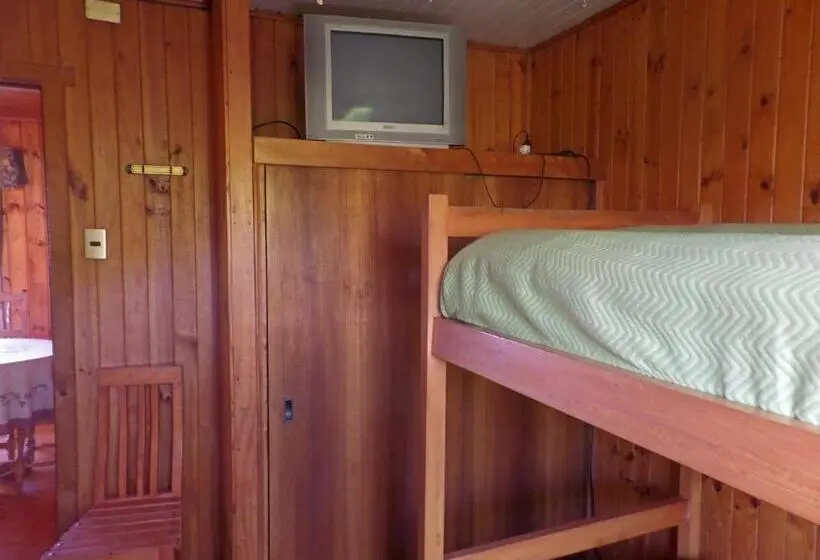 بانگلوی استاندارد, Hostal Y Cabañas Villa Germana