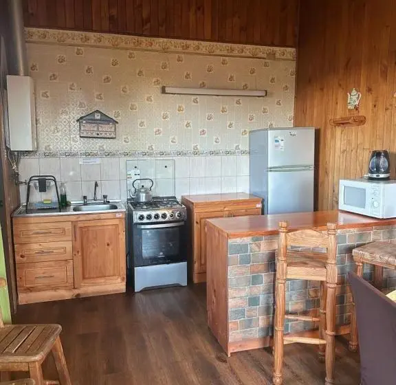 بنگله خانوادگی, Hostal Y Cabañas Villa Germana