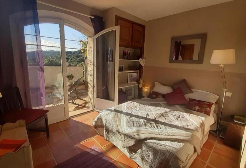 2 Bedrooms Suite Sea View, Massacan Vue Mer