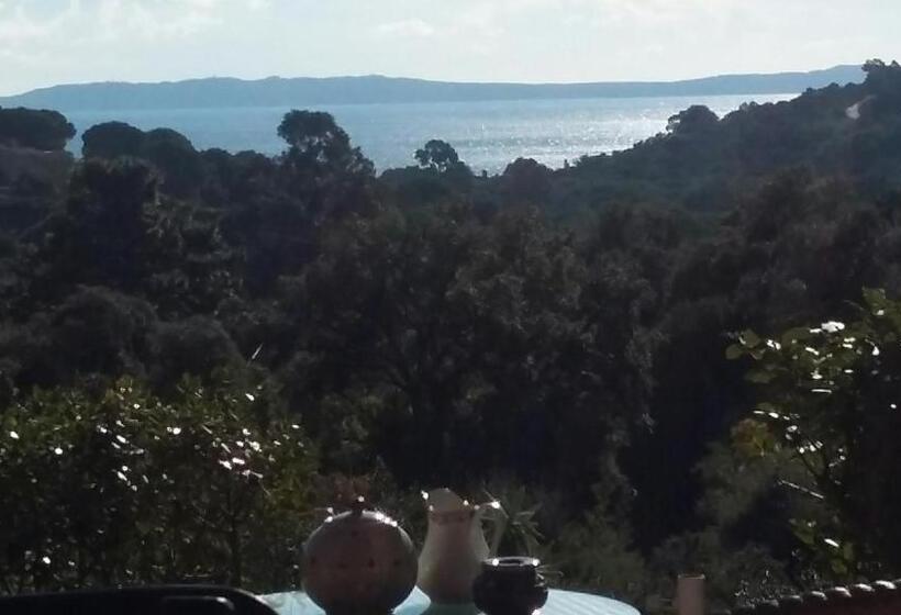 2 Bedrooms Suite Sea View, Massacan Vue Mer