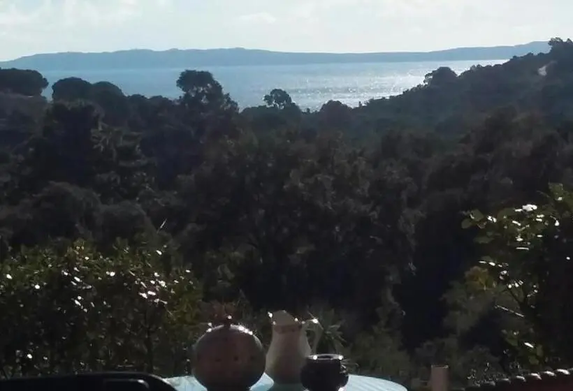 2 Bedrooms Suite Sea View, Massacan Vue Mer