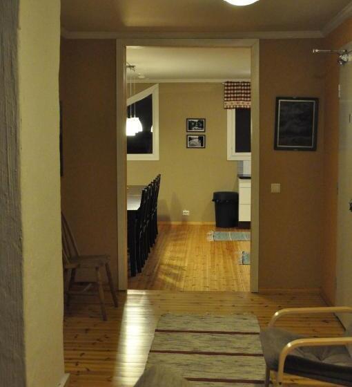 Апартаменты 1 Спальня, Tuhannen Tarinan Talo