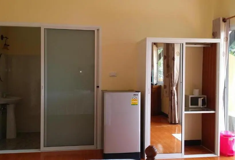 スーペリアトリプルルーム, Khaolak Summer House 2
