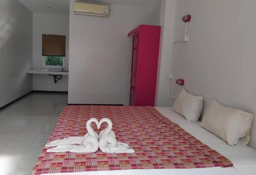 اتاق سوپریور, Khaolak Summer House 2