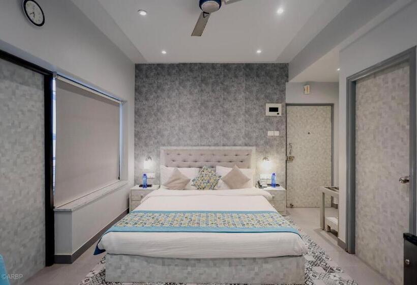 带阳台的豪华间, La Sunila Suites & Villas By Wsi, Baga