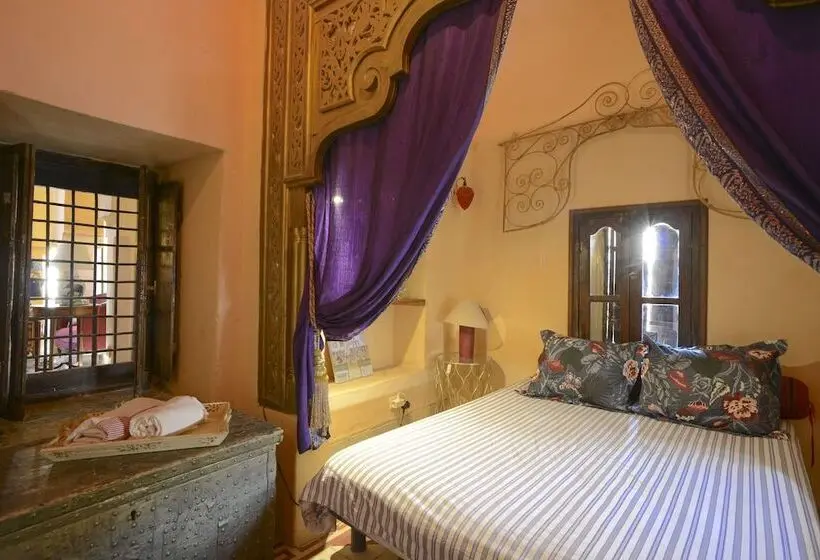 اتاق لوکس, Riad Dar El Caid   Palais Xiii Siecle