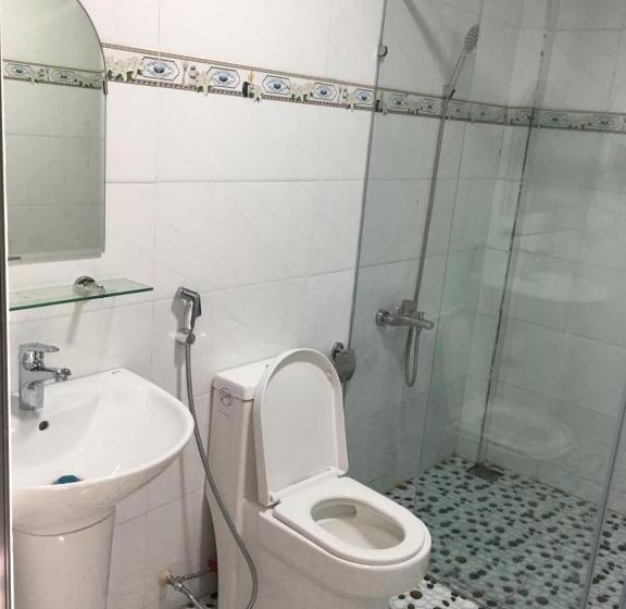 اتاق استاندارد با چشم‌انداز کوهستان, Con Son Green Island