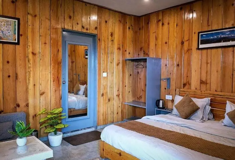 デラックストリプルルーム, Neelkanth Retreat Mukteshwar