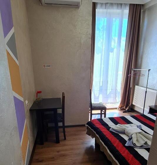 اتاق استاندارد با چشمانداز کوهستان, Glori