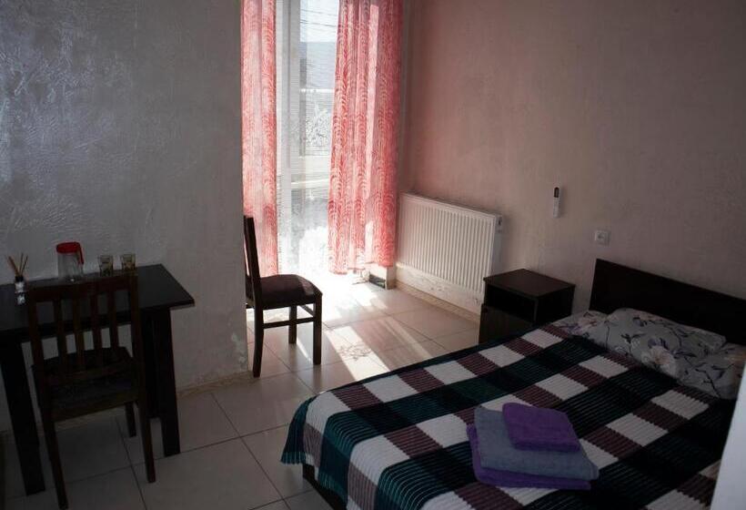 اتاق سوپریور, Glori