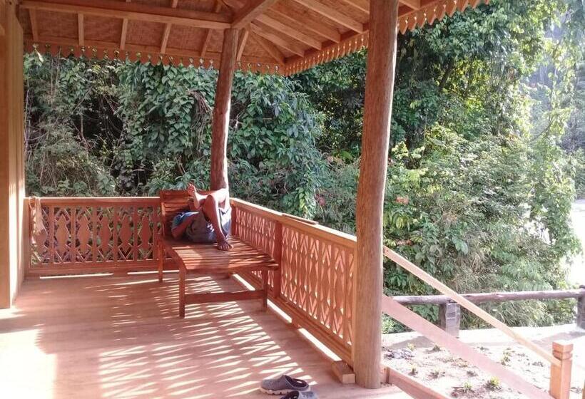 スーペリアファミリールーム, Rambai Tree Jungle Lodges