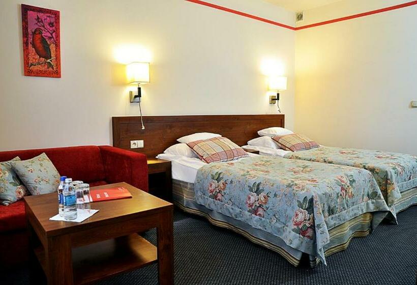 스탠다드 트리플 룸, A