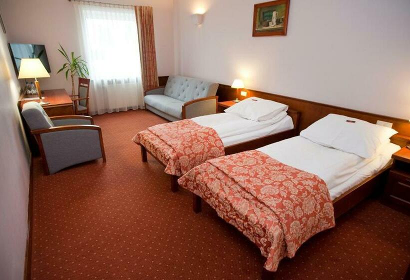 Номер Стандарт Трехместный, Eurohotel Swarzędz