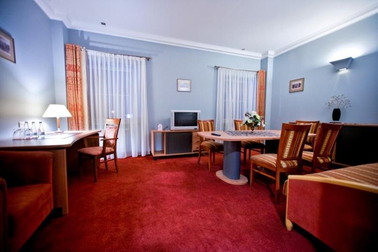 شقة غرفة واحدة, Eurohotel Swarzędz