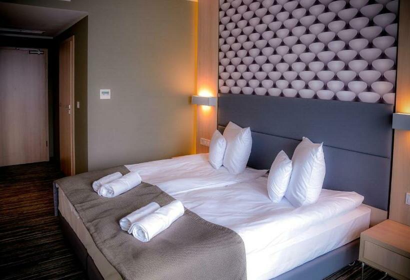 Номер Deluxe, Astone Conference & Spa