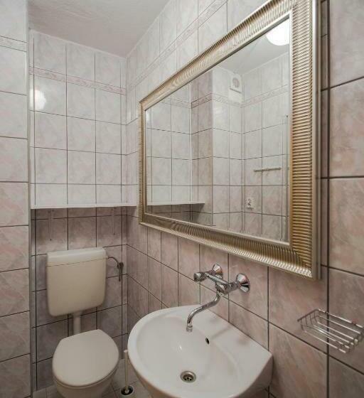 コンフォートトリプルルーム, Dom Wczasowy Kormoran Niechorze   300m Od Plaży