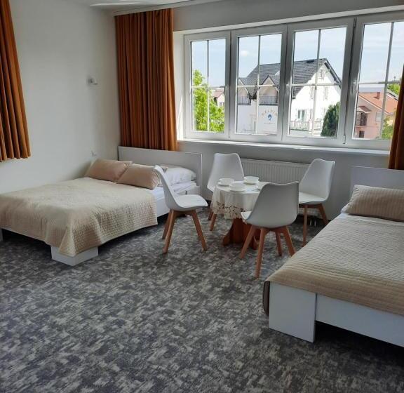 スタンダード4人部屋, Dom Wczasowy Kormoran Niechorze   300m Od Plaży