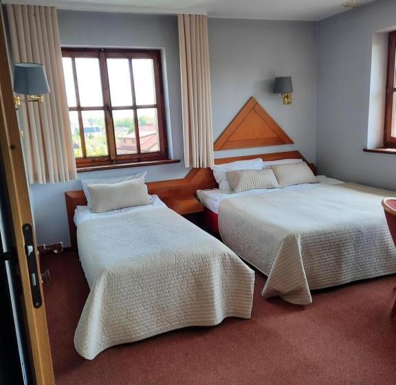 エコノミートリプルルーム, Dom Wczasowy Kormoran Niechorze   300m Od Plaży