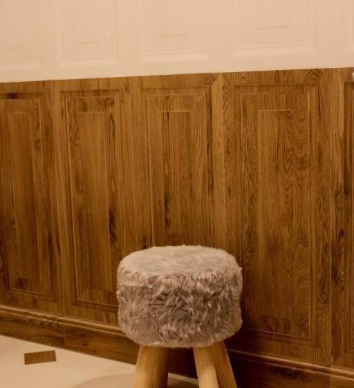 스탠다드 룸, Dworek