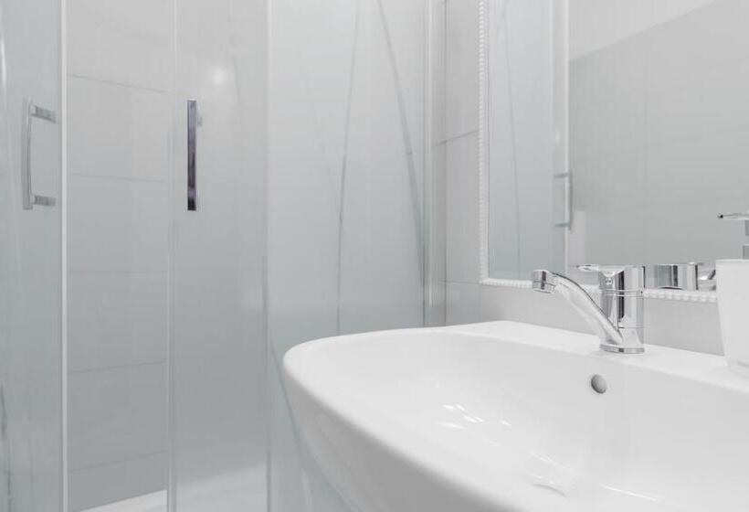 آپارتمان 1 خوابه, Folwark