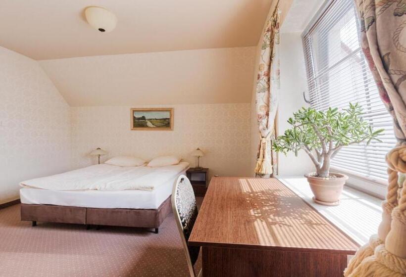 اتاق استاندارد با تخت بزرگ, Folwark