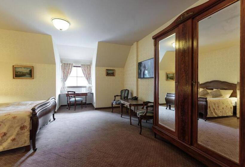 آپارتمان 1 خوابه, Folwark