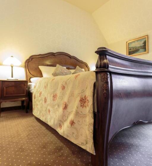 آپارتمان 1 خوابه, Folwark